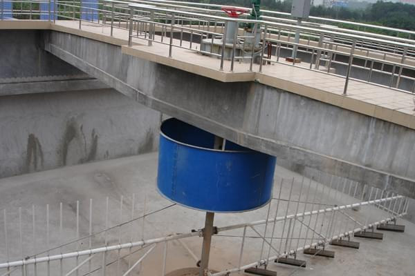 污水處理刮泥機(jī) 污水處理刮泥機(jī)